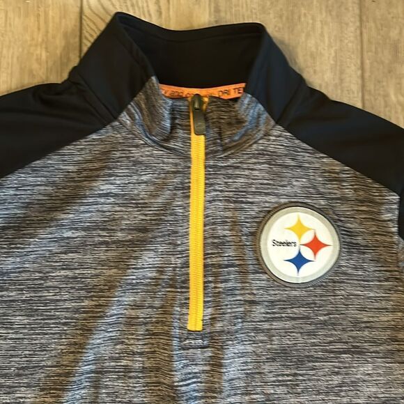 NWOT BOYS STEELERS FOOTBALL QUARTER ZIP SIZE LARGE PERFECT CONDITION - Picture 5 of 6